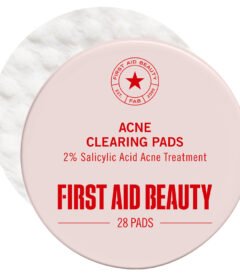 First Aid Beauty Acne Clearing Pads 2 Percent Salicylic Acid